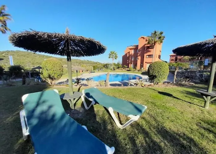 Apartamento Espacioso Muy Tranquilo Con Piscinas Y Jardines Cercano A La Playa