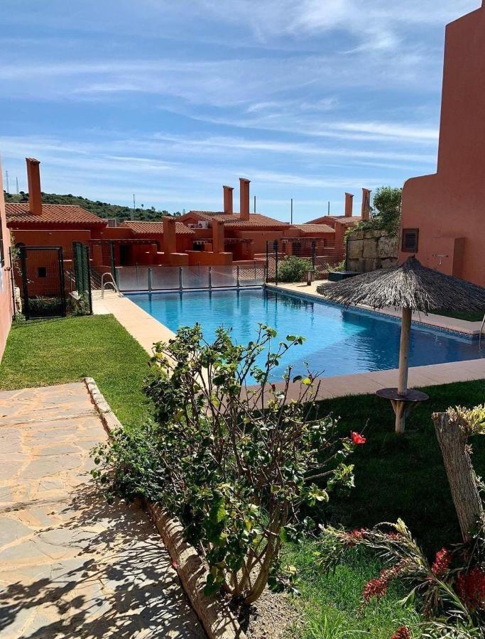 Apartment Espacioso Muy Tranquilo Con Piscinas Y Jardines Cercano A La Playa Estepona