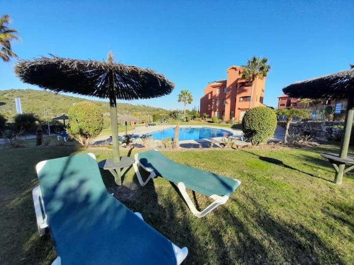 Apartament Espacioso Muy Tranquilo Con Piscinas Y Jardines Cercano A La Playa Estepona
